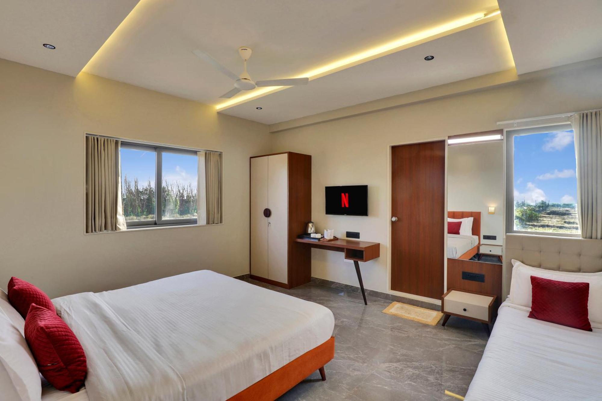 Goverdhan Greens Resort Dwarka L Hotels In Dwarka Extérieur photo