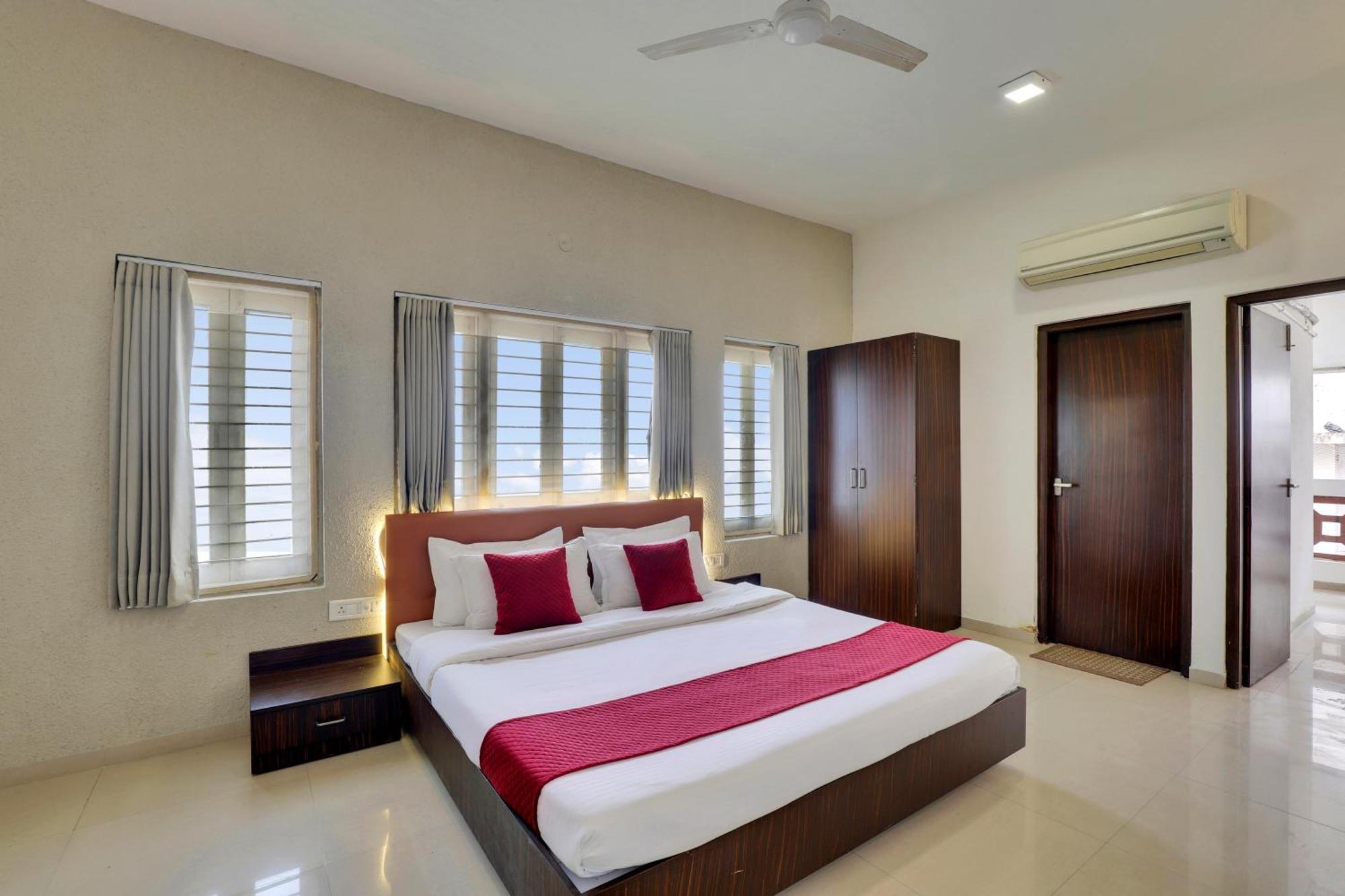 Goverdhan Greens Resort Dwarka L Hotels In Dwarka Extérieur photo