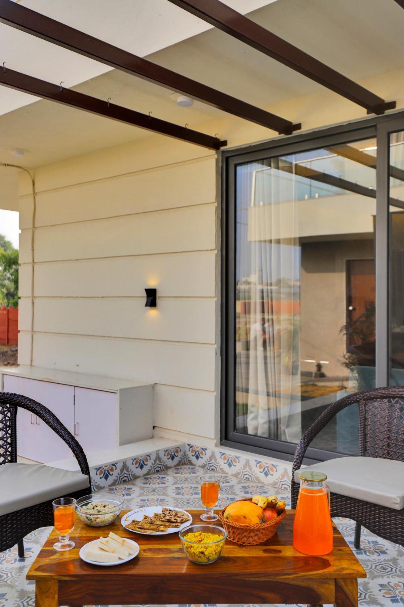 Goverdhan Greens Resort Dwarka L Hotels In Dwarka Extérieur photo