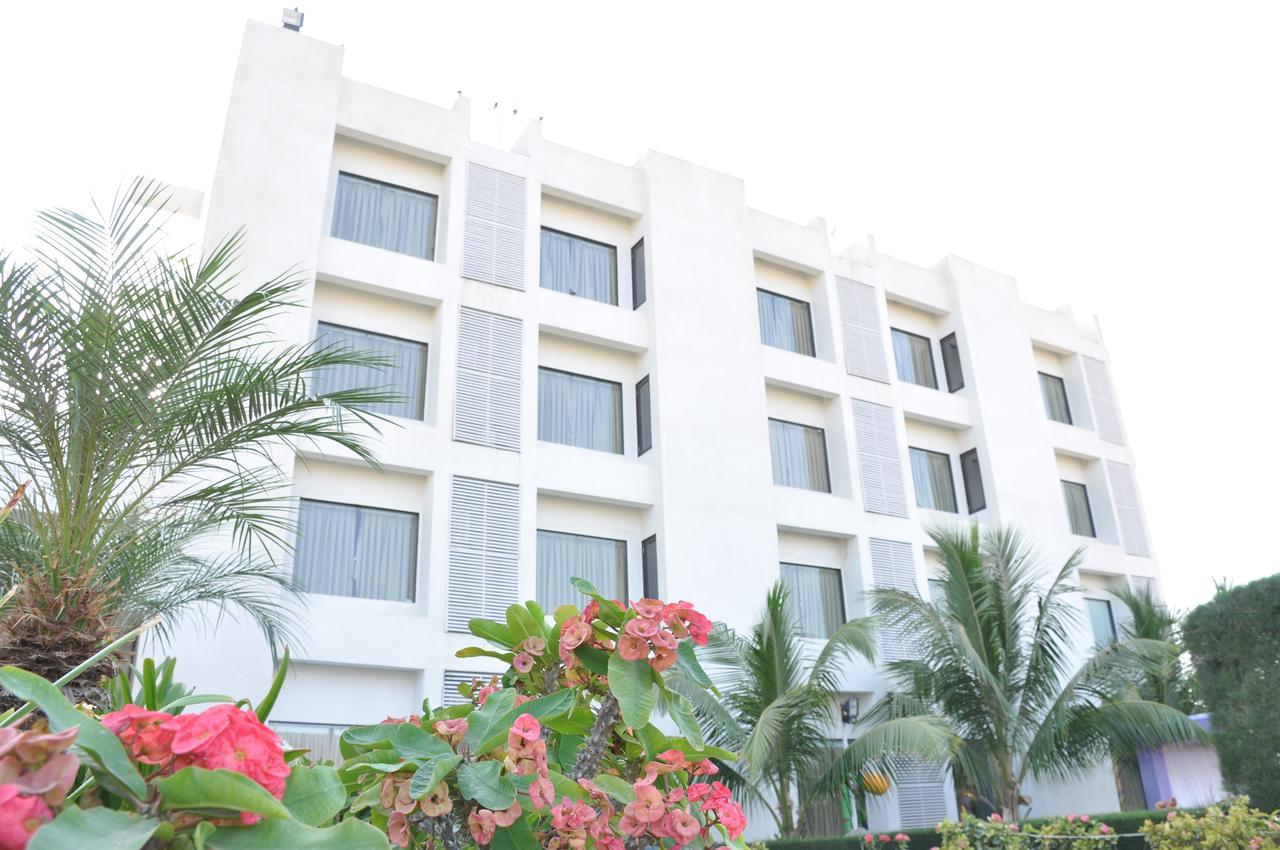 Goverdhan Greens Resort Dwarka L Hotels In Dwarka Extérieur photo