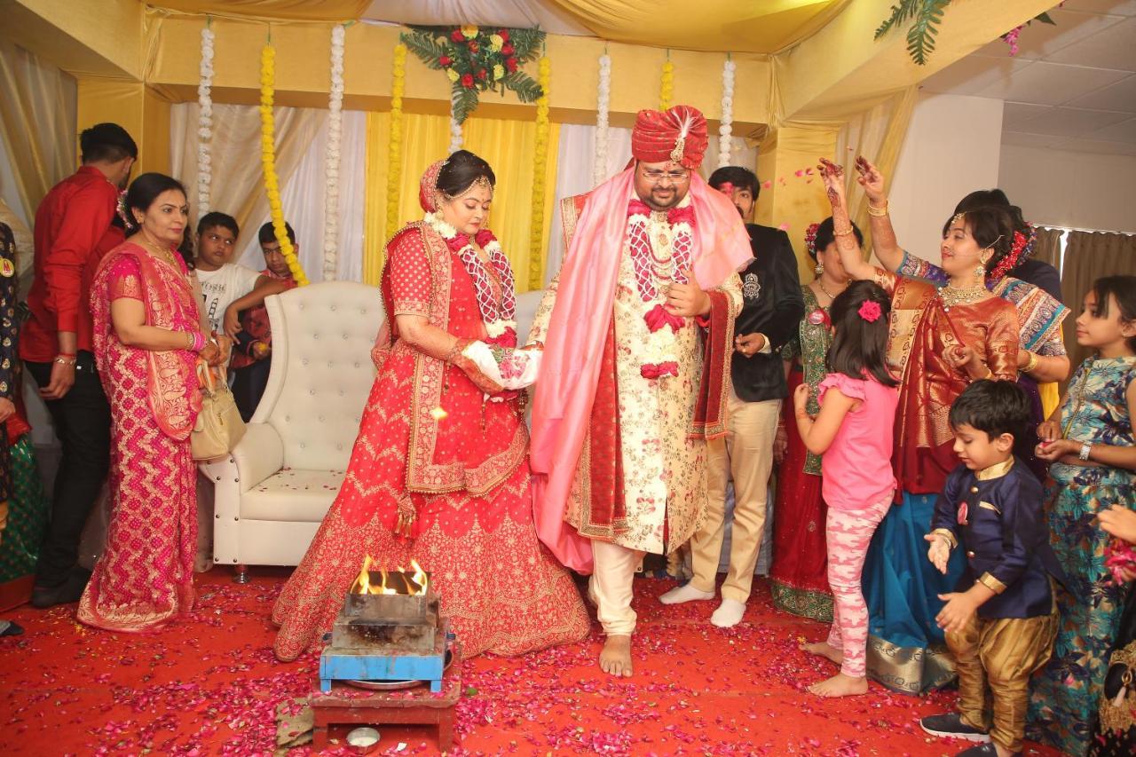 Goverdhan Greens Resort Dwarka L Hotels In Dwarka Extérieur photo