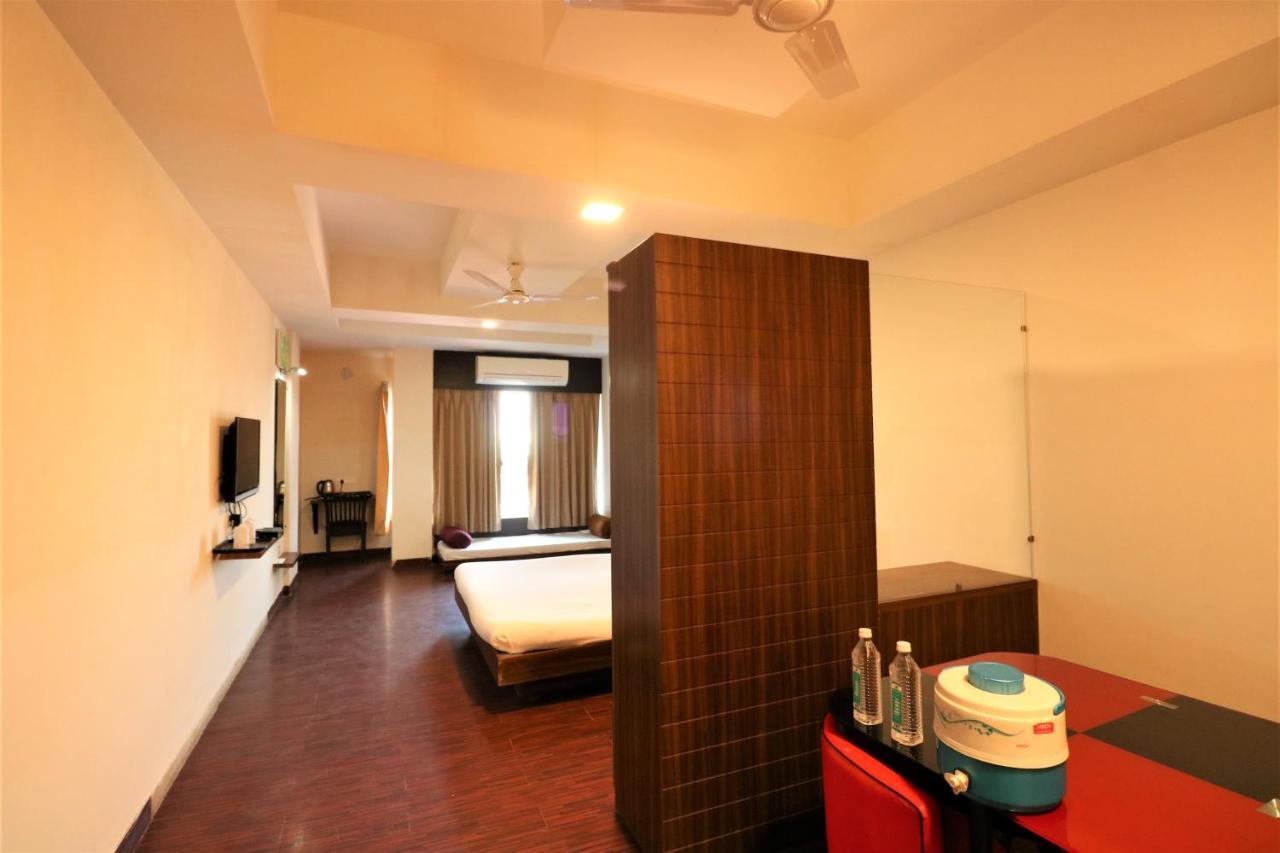 Goverdhan Greens Resort Dwarka L Hotels In Dwarka Extérieur photo